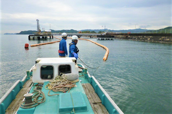 写真：船舶代理業務